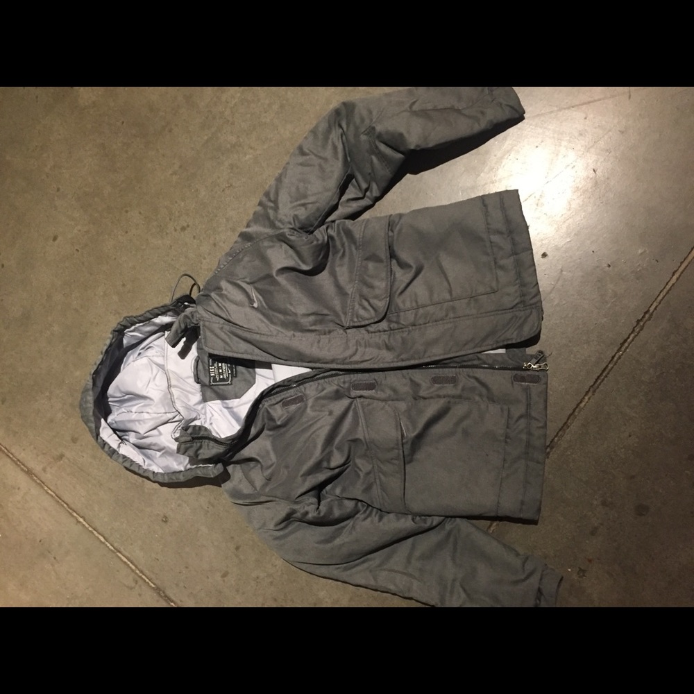 Nike Ski / Snowboard Jacket
